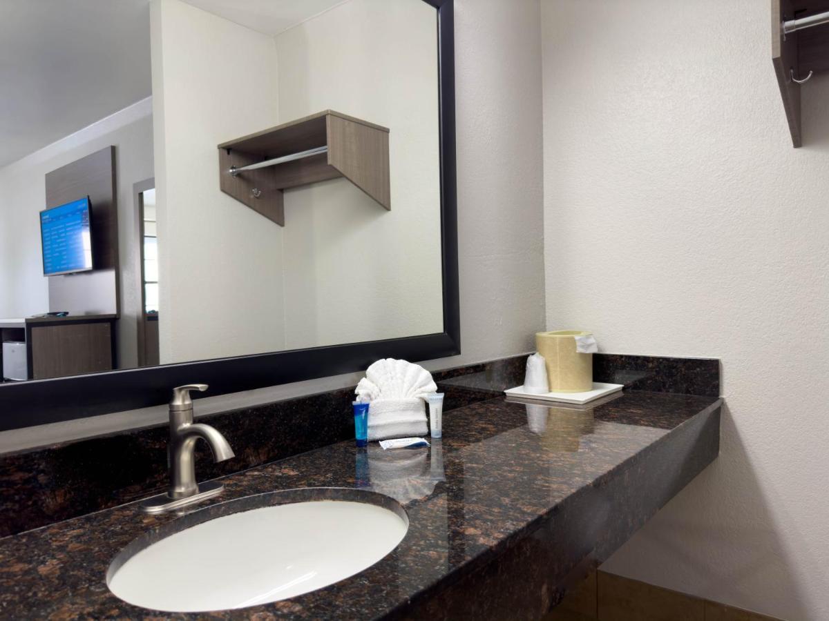 Americas Best Value Inn אוסטין מראה חיצוני תמונה