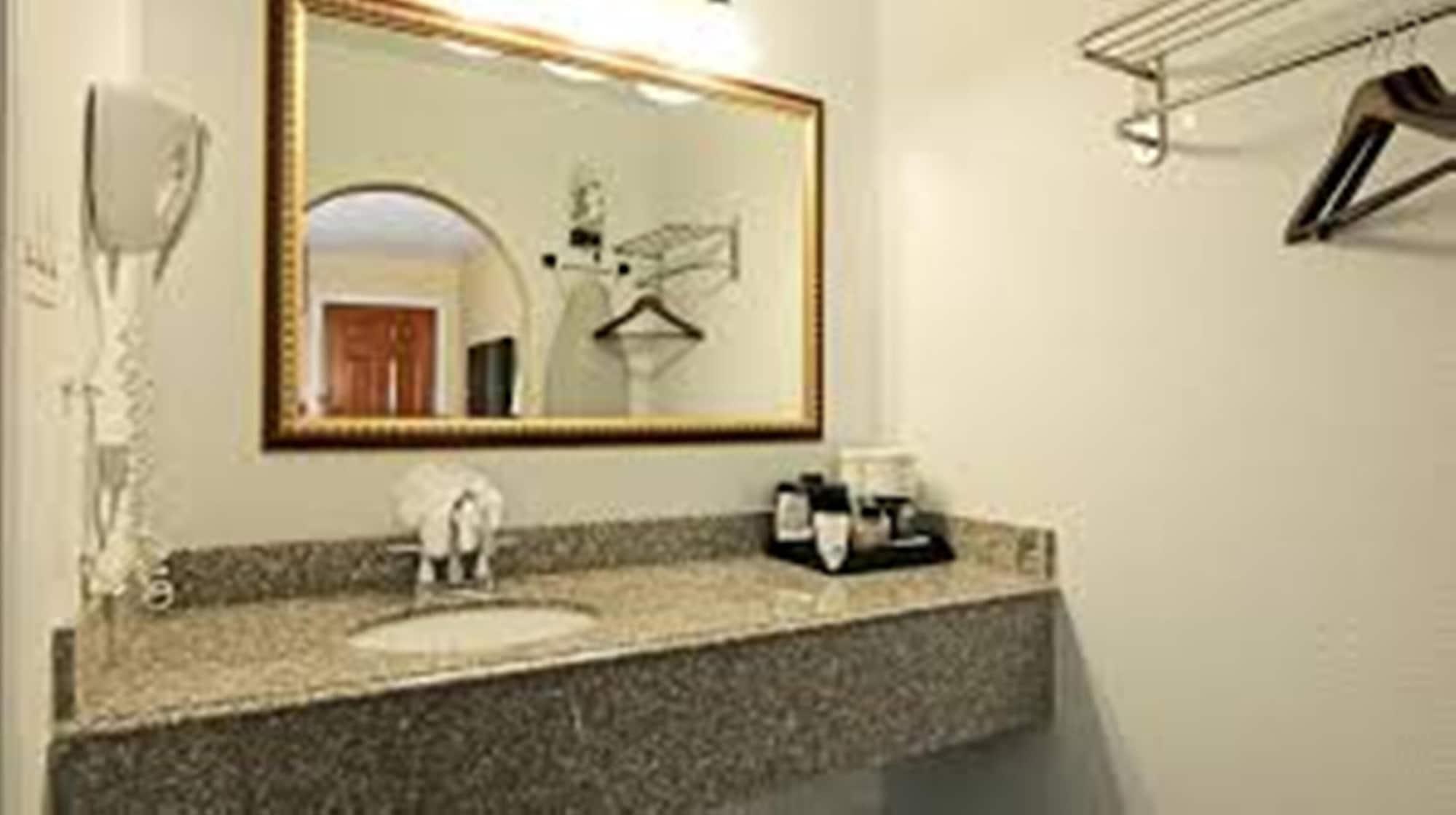 Americas Best Value Inn אוסטין מראה חיצוני תמונה